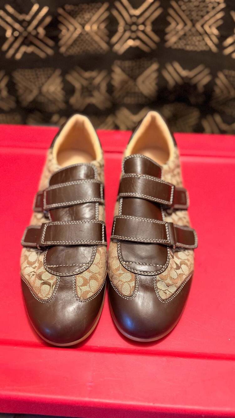 Coach Susanna Size 11M Brown Monogram Leather Sneakers